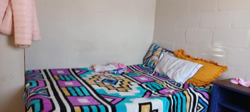 2 Bedroom Property for Sale in Pelikan Park Western Cape